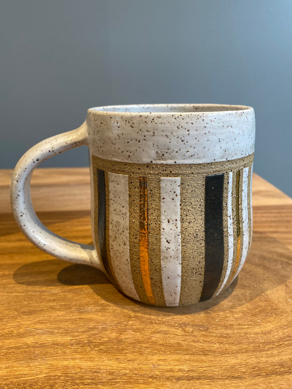 Speckled Stripes B -  18kt Gold Mug